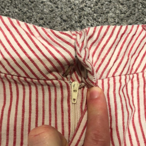 Candy cane stripe shorts - Picture 3 of 5